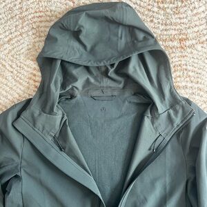 Lululemon Zip Up Workout Jacket - Dark Green